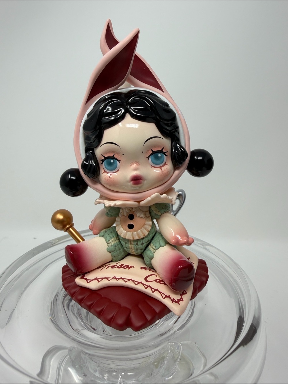 SKULLPANDA THE PORCELAIN HEART Popmart THE ATTIC of ODDITIES Series Figure